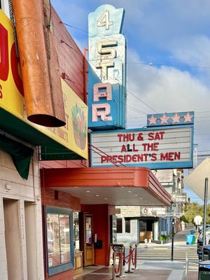 4 Star Theater by null