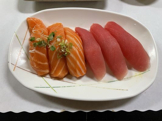 Light & Healthy Sushi Bar by null