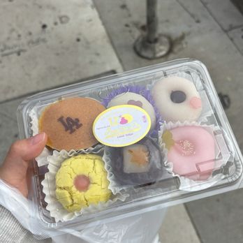 Little Tokyo - Fugetsu-Do - Local Flavor Near Me - Los Angeles, California