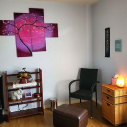 Indulge Massage Therapist - My room has a lil sitting area