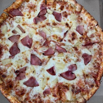 Enzo's Pizzeria - Hawaiian pizza pineapple and ham with a drizzle of honey - Pizza Near Me - Grand Blanc, Michigan