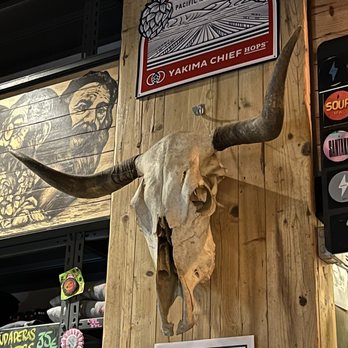 Garage Beer Co - Aesthetic - Pubs Near Me - Barcelona, B