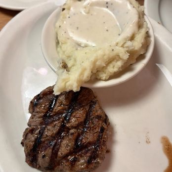 Texas Roadhouse - Dallas Filet* & Mashed Potatoes - Barbeque Near Me - Northlake, Texas Texas Roadhouse - Dallas Filet* & Mashed Potatoes - Barbeque Near Me - Northlake, Texas