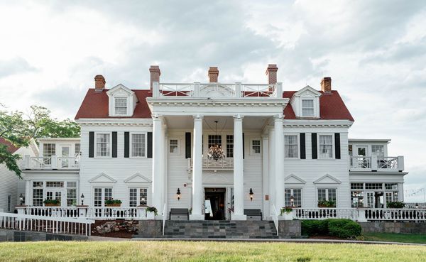 The Manor House by null