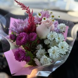Trader Joe's - Medium bouquet $7.99