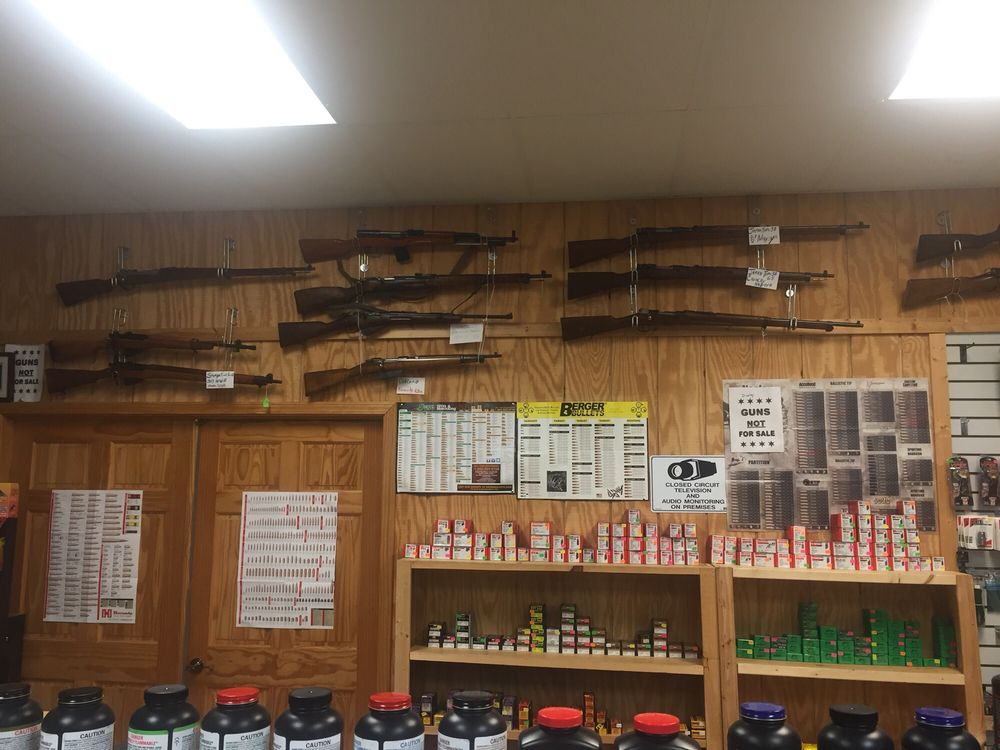 CARR’S GUNS AND AMMO Updated June 2024 594 Co Rd 811, Saltillo