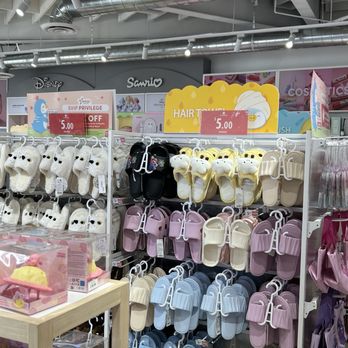 Miniso - False advertising - Toy Stores Near Me - San Diego, California Miniso - False advertising - Toy Stores Near Me - San Diego, California