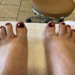 Deluxe Pedicure with Starfish design. Deluxe Pedicure with Starfish design.