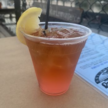 Cantler's Riverside - Iced tea lemonade - Seafood Near Me - Annapolis, Maryland