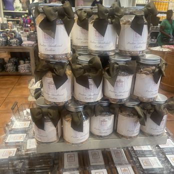 Leah's Pralines - Candy Stores Near Me - New Orleans, Louisiana Leah's Pralines - Candy Stores Near Me - New Orleans, Louisiana