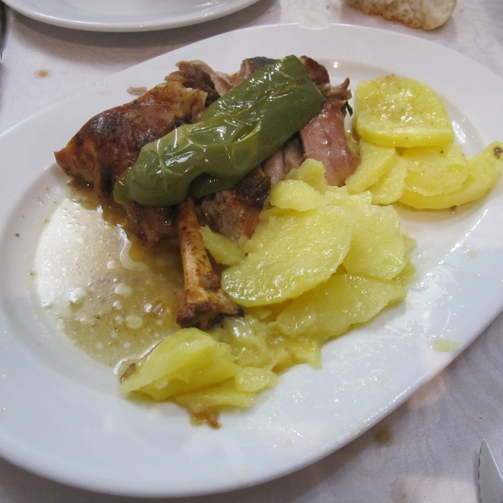 El Ñeru - Roast pig - Spanish Near Me - Madrid, M