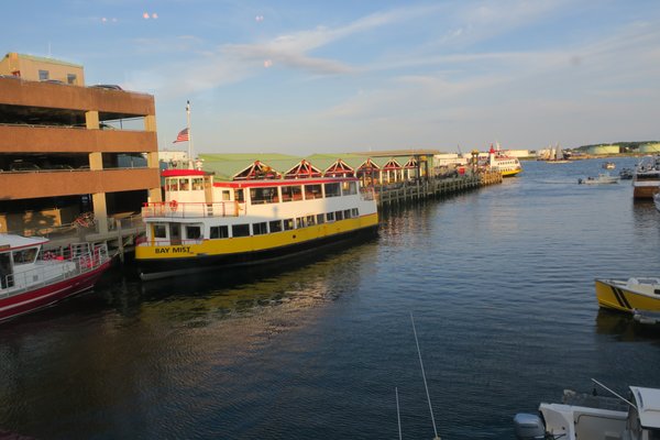 Rí Rá Irish Pub & Restaurant by null