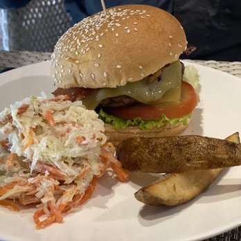 女子俱樂部 - Bacon cheese burger - Social Clubs Near Me - Hong Kong, HK