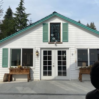 Alveare Winery - a white building with green shutters - Wineries Near Me - Carnation, Washington Alveare Winery - a white building with green shutters - Wineries Near Me - Carnation, Washington