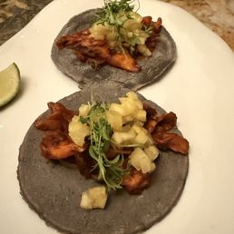 Tacos de Maitake Al Pastor