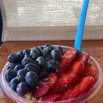 Playa Bowls - Dragonberry - Juice Bars & Smoothies Near Me - Queen Creek, Arizona