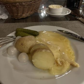 Restaurant Schäferstube - Raclette - Swiss Food Near Me - Zermatt, VS Restaurant Schäferstube - Raclette - Swiss Food Near Me - Zermatt, VS