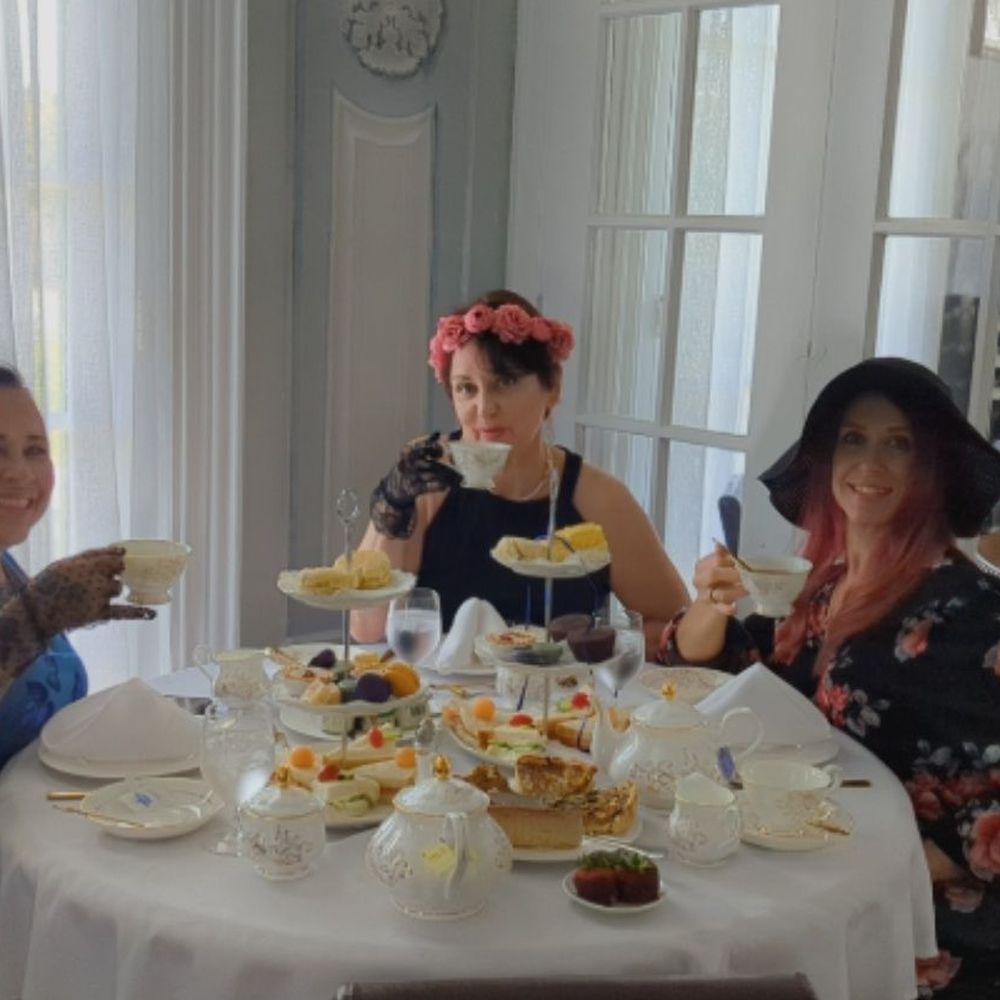 The George Manor - Having a proper British "high tea" party - Bed & Breakfast Near Me - Galveston, Texas The George Manor - Having a proper British "high tea" party - Bed & Breakfast Near Me - Galveston, Texas