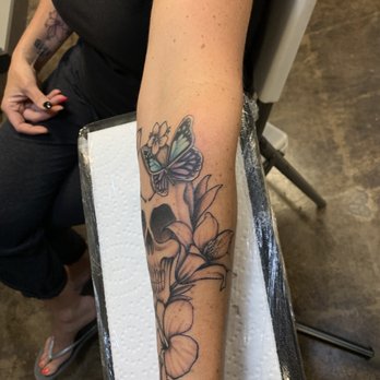 Amity Irons Tattoo - Skull Tattoo by Kenny - Tattoo Near Me - Amityville, New York Amity Irons Tattoo - Skull Tattoo by Kenny - Tattoo Near Me - Amityville, New York