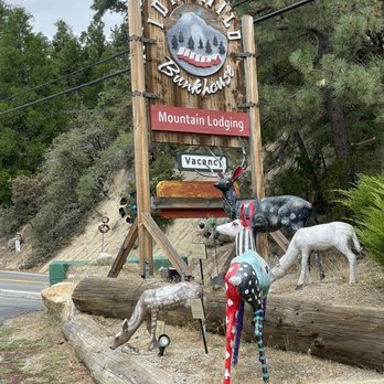 The Idyllwild Bunkhouse - Hotels Near Me - Idyllwild, California The Idyllwild Bunkhouse - Hotels Near Me - Idyllwild, California