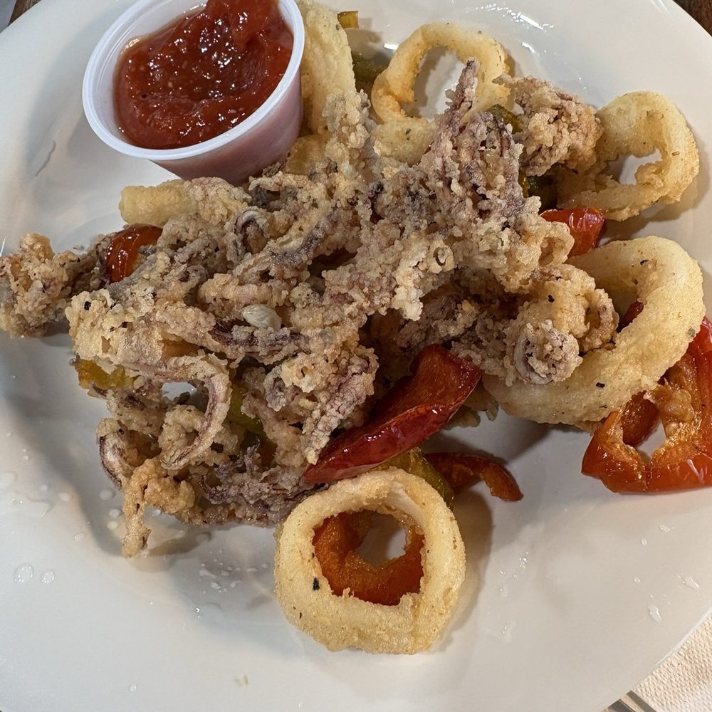 Huck's - Calamari - Seafood Near Me - Crystal River, Florida