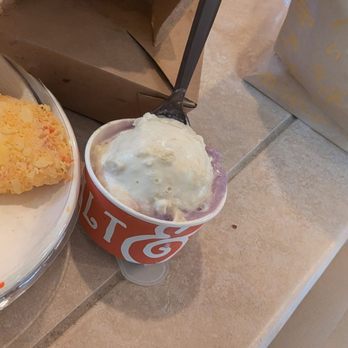 Salt & Straw - Yuzu and purple potatoes - Ice Cream & Frozen Yogurt Near Me - Kirkland, Washington
