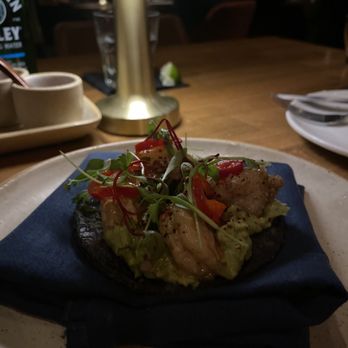 Verse - Prawn tostada - Seafood Near Me - Toluca Lake, California Verse - Prawn tostada - Seafood Near Me - Toluca Lake, California
