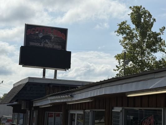 B.E. Scotts BBQ by null