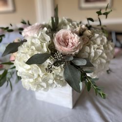 The Budding Tree - Baby or wedding shower floral arrangements