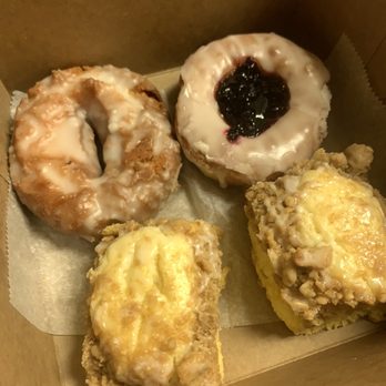 Pinho's Bakery - so much to choose from.. i was lazy and let the sales girl impress me w her favorites from the store.. i was not disappointed.. - Bakeries Near Me - Roselle, New Jersey Pinho's Bakery - so much to choose from.. i was lazy and let the sales girl impress me w her favorites from the store.. i was not disappointed.. - Bakeries Near Me - Roselle, New Jersey