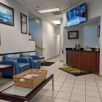 Avis Ford - waiting room - Car Dealers Near Me - Southfield, Michigan Avis Ford - waiting room - Car Dealers Near Me - Southfield, Michigan