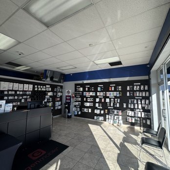 Cellphone Guys - Inside - Mobile Phones Near Me - North Hollywood, California