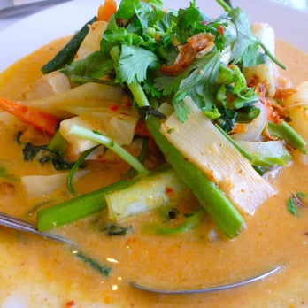 Thai Valley Cuisine - massaman curry with tofu - Thai Near Me - Honolulu, Hawaii