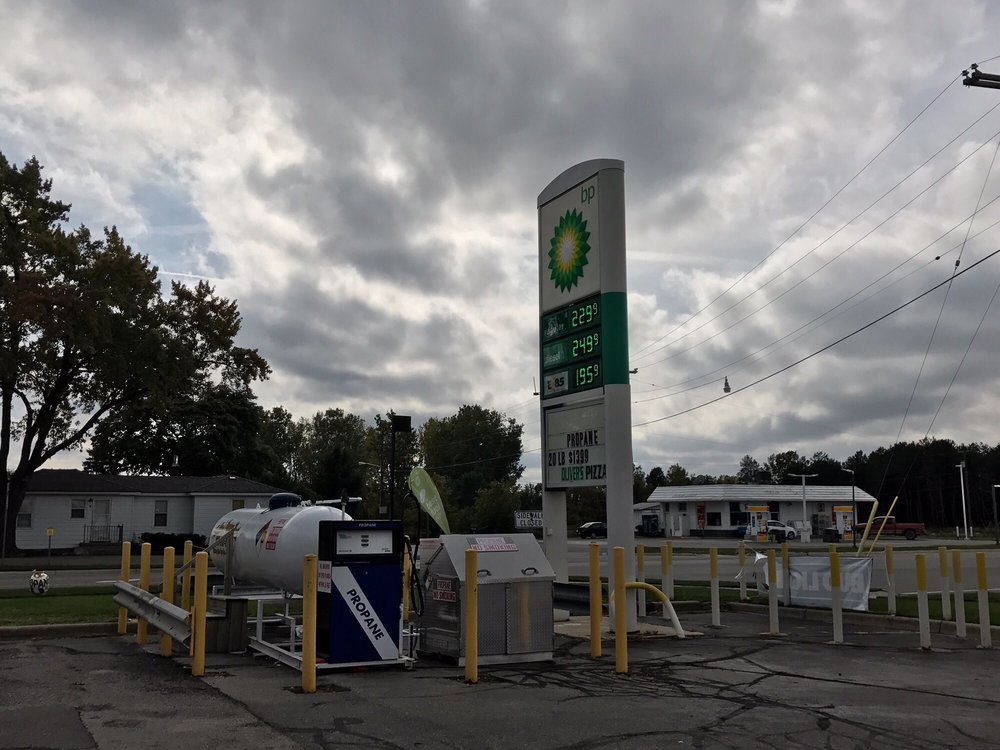 Bad Axe Party Store - BP Logo