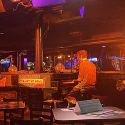 Howl at the Moon Chicago - Dueling piano