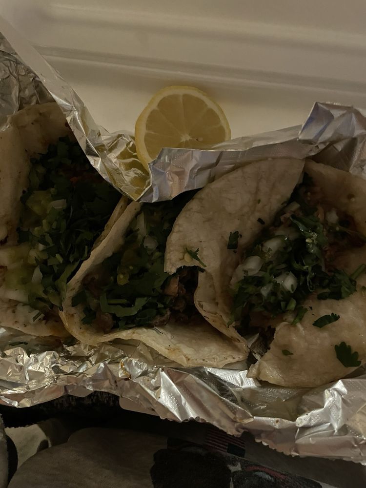 Food from La Jalisco Supermercado