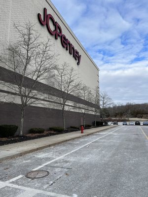 Emerald Square Mall by null