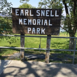 Earl Snell Memorial Park - No dogs allowed! Makes for a beautiful lawn for humans (especially children) to play on. I'm a fan.