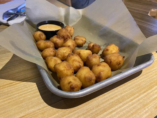 Buffalo Wild Wings by null