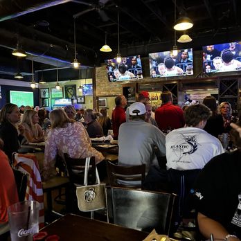 DB's Tavern - Packed for NCAA Tourney UNC game. - Burgers Near Me - Charlotte, North Carolina
