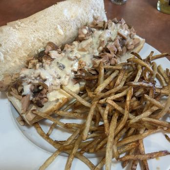 Iron & Wine Restaurant - Smoked Chicken Cheesesteak - New American Near Me - Patterson, New York