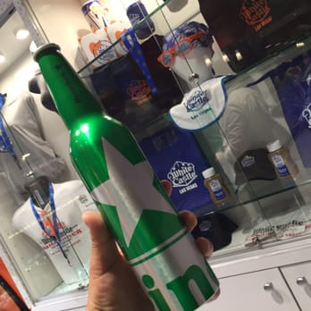 White Castle - They serve beer!!! - Fast Food Near Me - Las Vegas, Nevada White Castle - They serve beer!!! - Fast Food Near Me - Las Vegas, Nevada