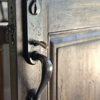Walts Mobile Locksmith - Winery thumb button handle . - Keys & Locksmiths Near Me Walts Mobile Locksmith - Winery thumb button handle . - Keys & Locksmiths Near Me