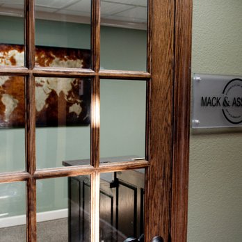Mack & Associates - Welcome! (Front door) - Bankruptcy Law Near Me - Topeka, Kansas