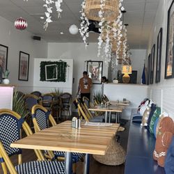 Vincent's - Inside area