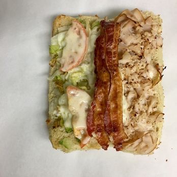 Head West Sub Shop - bacon, lettuce, and tomato - Sandwiches Near Me - Springfield, Illinois
