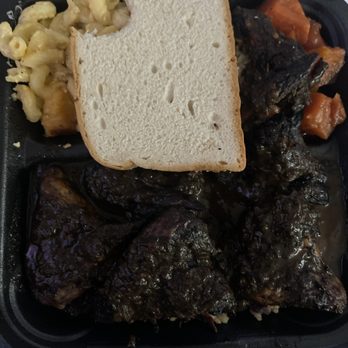 Caribbean Jerk Vibes - 6 Jerk wings w/rice and peas...sides: Mac & Yams - Caribbean Near Me - Harvey, Illinois