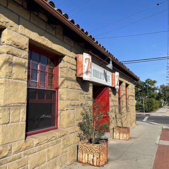Arnoldi’s Cafe - Italian Near Me - Santa Barbara, California