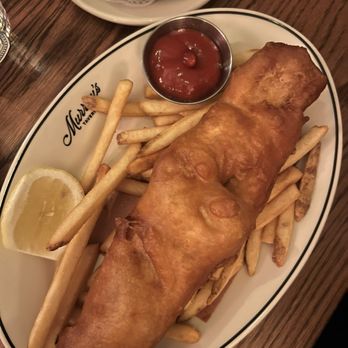 Murray's Tavern - Fish & chips - American Near Me - Austin, Texas