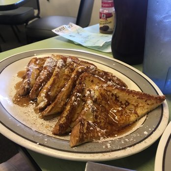 Cottage Inn Restaurant - Diners Near Me - Lady Lake, Florida